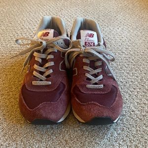 Garnet/ Maroon 574 new balances (women) size 7